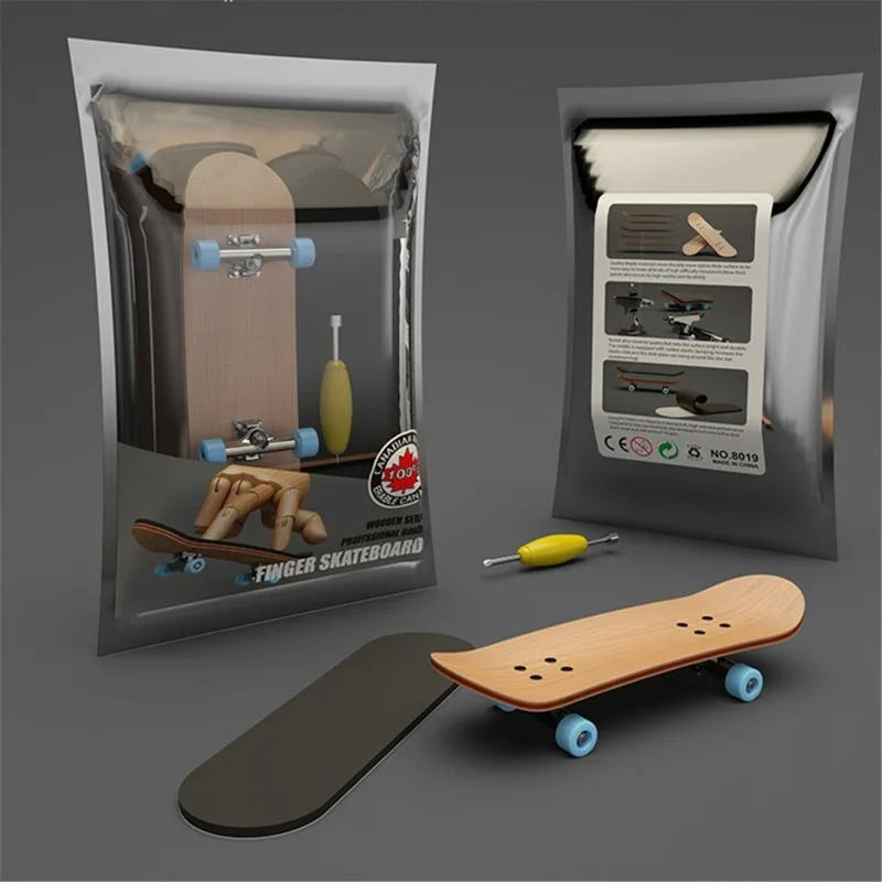 Maple Fingerboard: The Desk Skatepark
